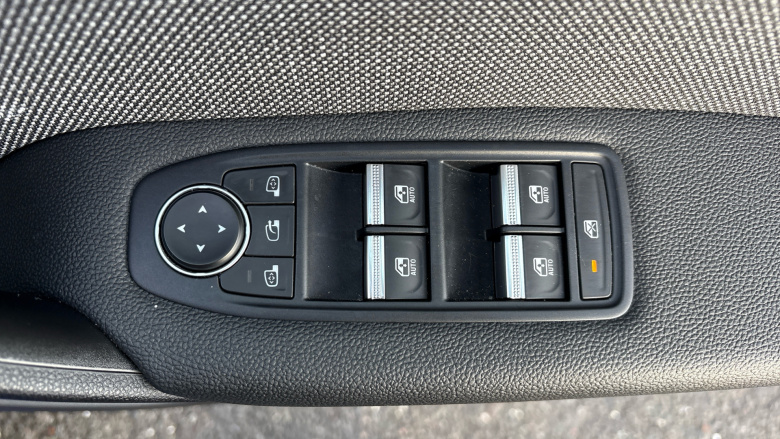 Renault Symbioz 1.6 E-Tech FHEV 145 Techno 5dr Auto Hybrid Estate